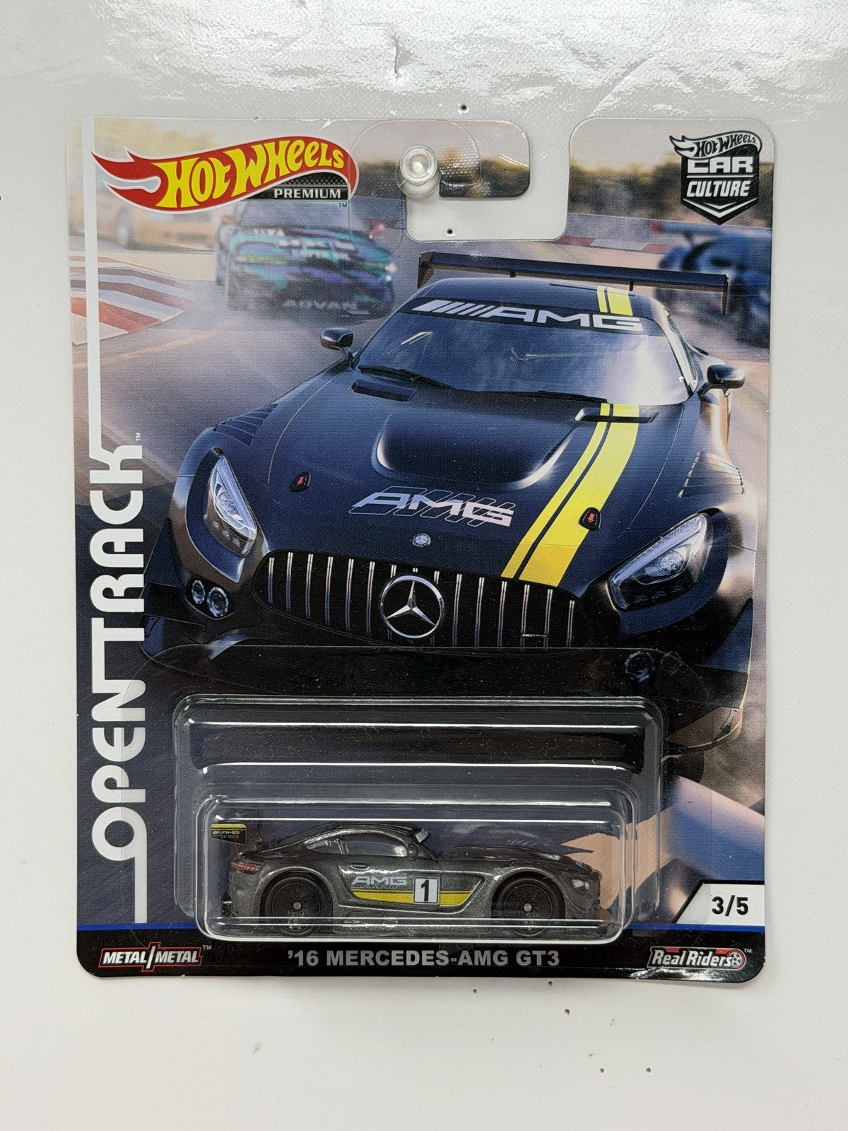 Hot Wheels Premium Open Track 2016 Mercedes-AMG GT3 1:64 Diecast