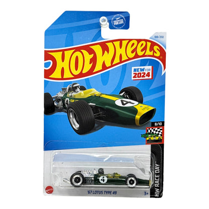 Hot Wheels Race Day 1967 Lotus Type 49 1:64 Diecast