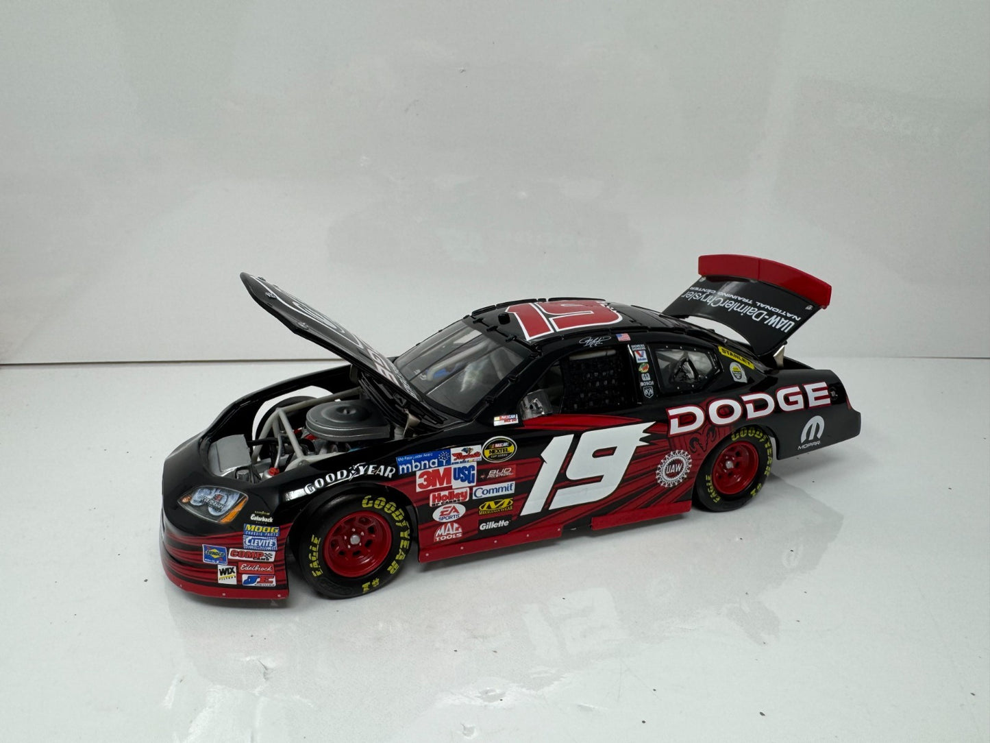 Action NASCAR Jeremy Mayfield #19 Reverse Paint 2005 Dodge Charger 1:24 Diecast
