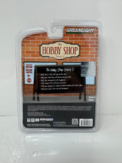 Greenlight The Hobby Shop Volkswagen Type 2 Crew Cab w/ Backpacker 1:64 Diecast