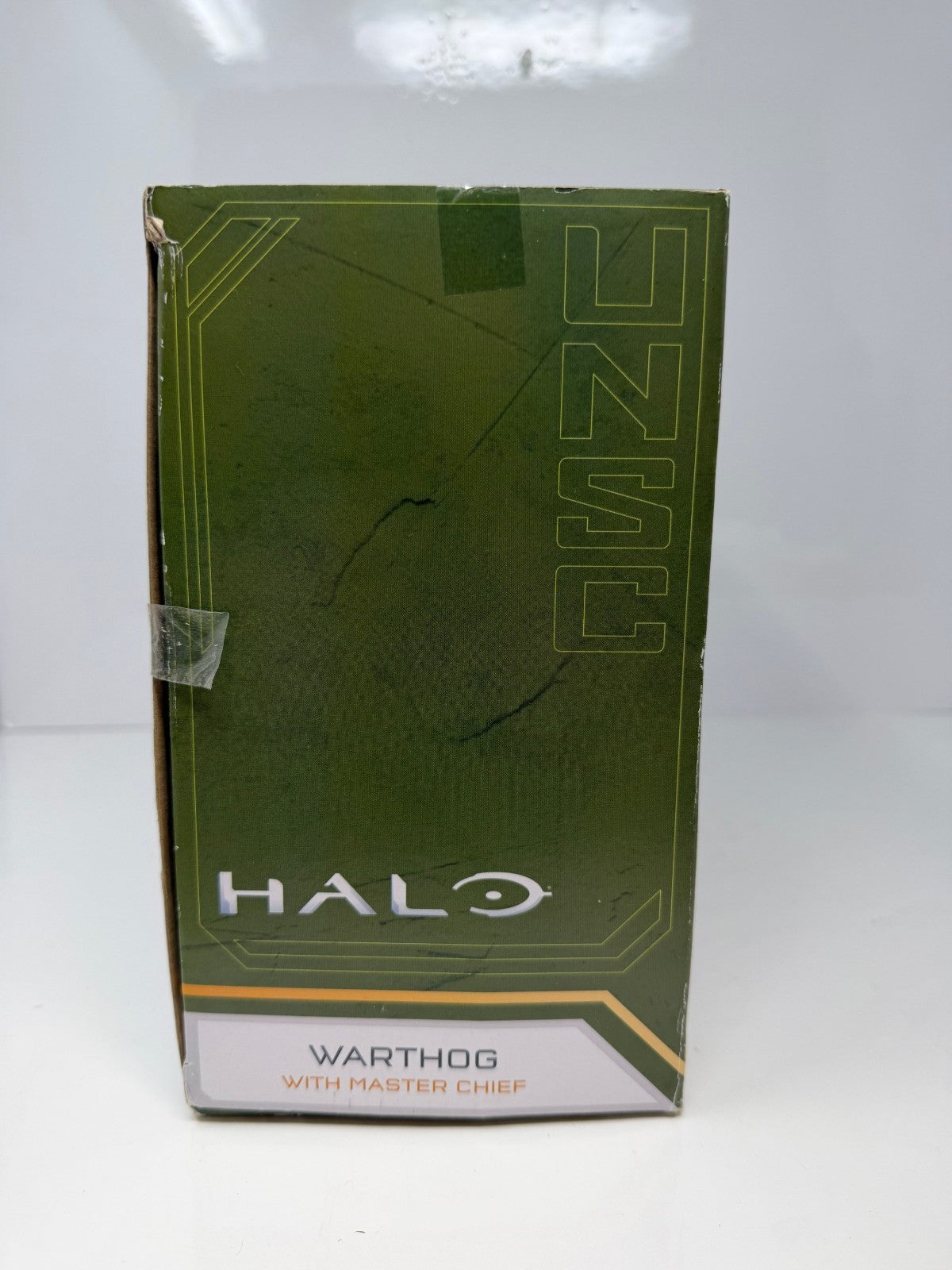 Halo Infinite Warthog with Master Chief Figure World of Halo Scale 8-Piece Set