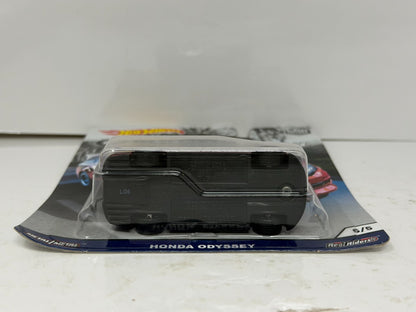 Hot Wheels Cargo Carriers Honda Odyssey 1:64 Diecast Real Riders