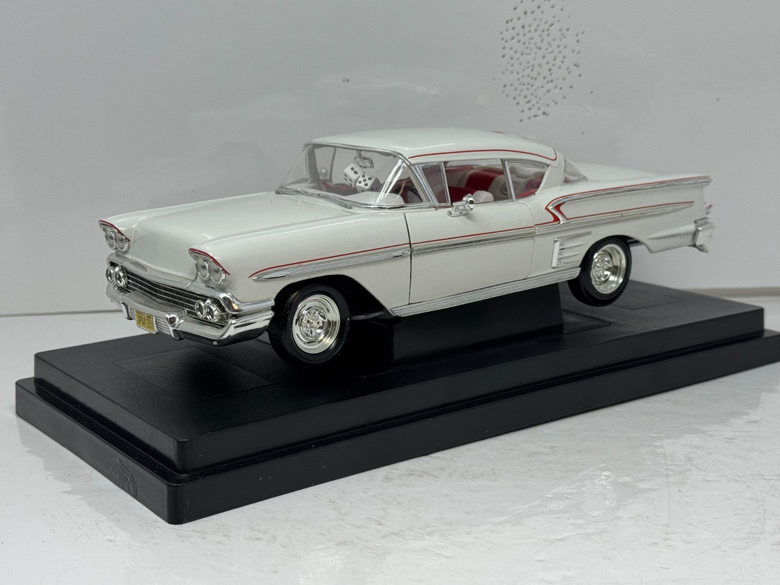 Ertl American Muscle 1958 Chevrolet Impala American Graffiti 1:18