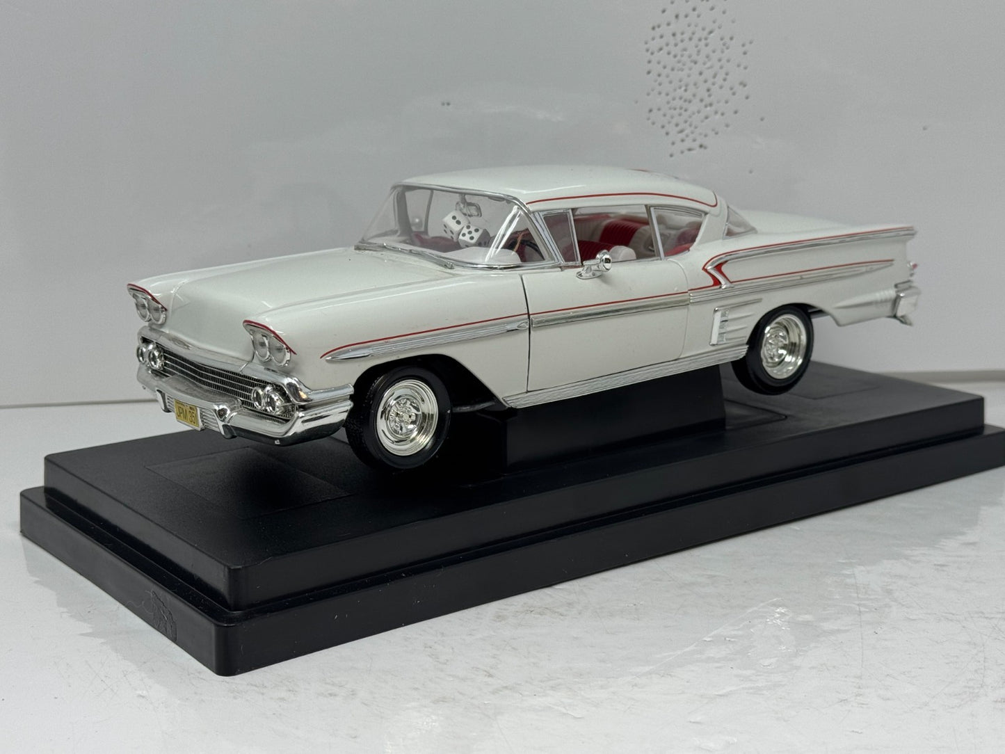 Ertl American Muscle 1958 Chevrolet Impala American Graffiti 1:18 Diecast