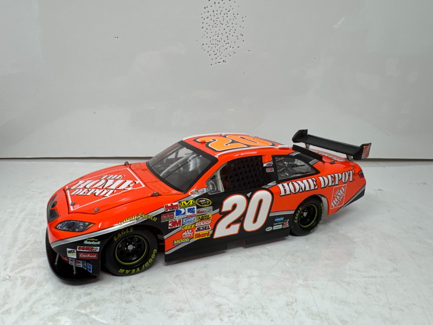 Action Nascar #20 Tony Stewart The Home Depot 2008 Camry 1:24 Diecast