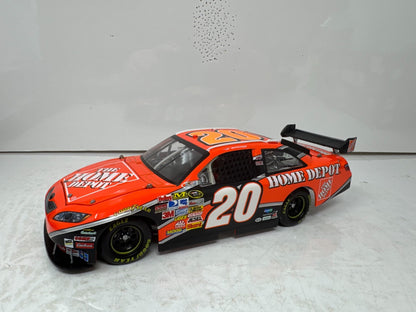 Action Nascar #20 Tony Stewart The Home Depot 2008 Camry 1:24 Diecast