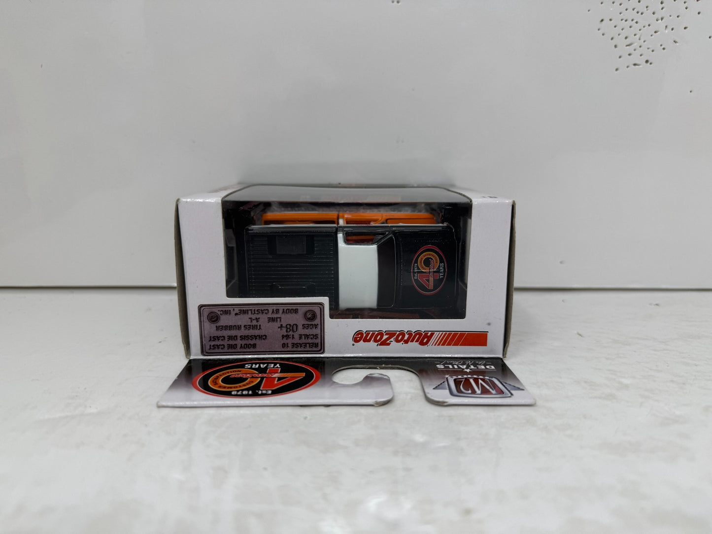 M2 Machines Autozone Auto-Lift 1979 Chevrolet Scottsdale 2-Pack 1:64 Diecast