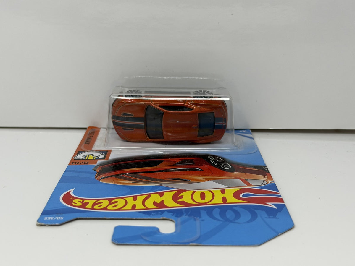Hot Wheels Muscle Mania 2018 Chevrolet Camaro SS 1:64 Diecast Orange