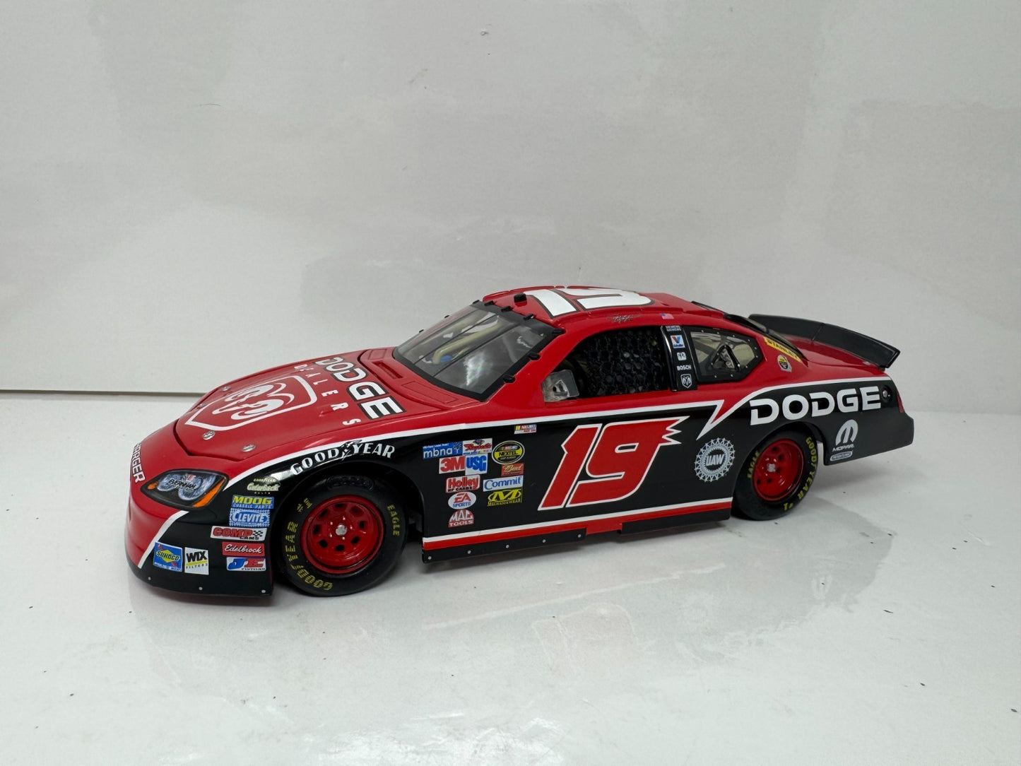 Action NASCAR Jeremy Mayfield #19 Dodge Dealers 2006 Dodge Charger 1:24 Diecast