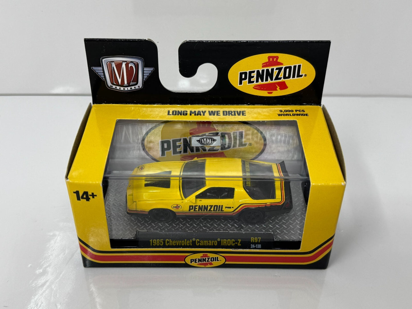M2 Machines Pennzoil 1985 Chevrolet Camaro IROC-Z 1:64 Diecast