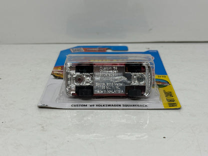 Hot Wheels HW Art Cars Custom 1969 Volkswagen Squareback 1:64 Diecast