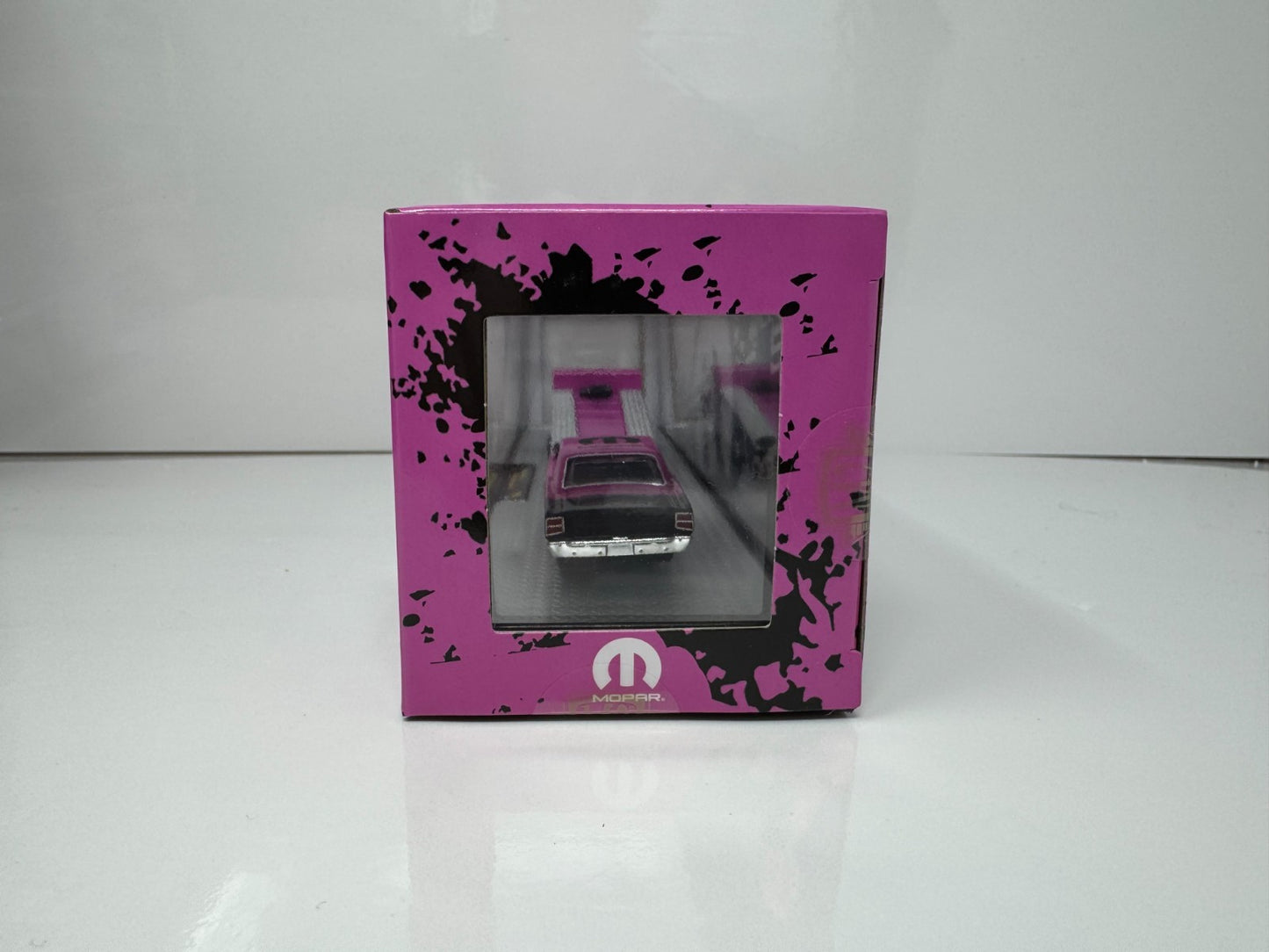 M2 Machines Mopar 1974 Dodge Truck & 1969 Dodge Dart Swinger 340 1:64 Diecast