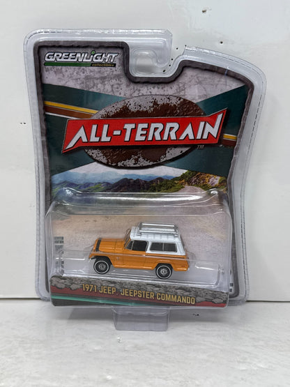 Greenlight All-Terrain 1971 Jeep Jeepster Commando 1:64 Diecast