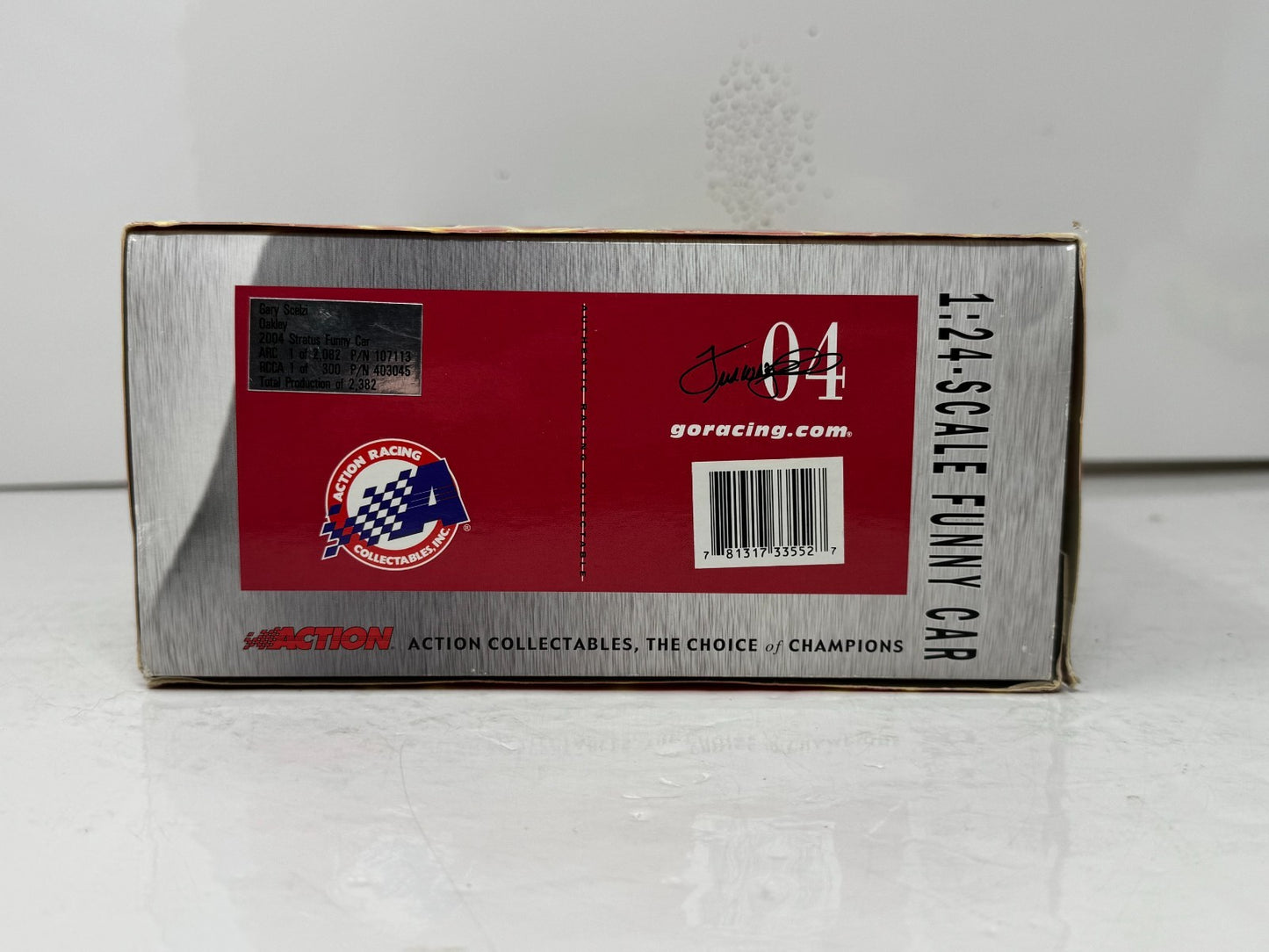Action Gary Scelzi Oakley NHRA 2004 Stratus Dodge Funny Car Mopar 1:24 Diecast