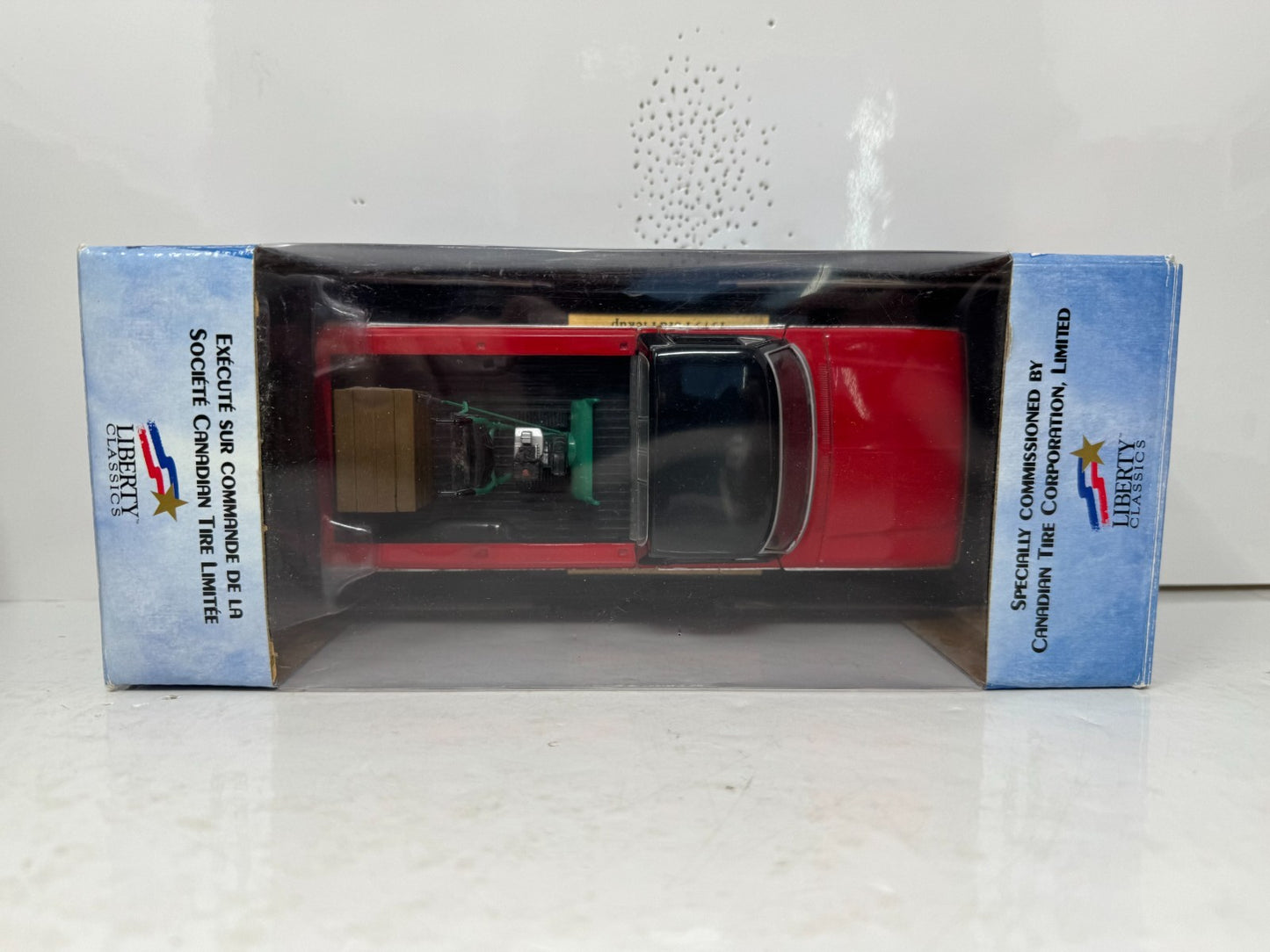 Liberty Classics Canadian Tire 1979 Ford F Series Pickup BANK 1:24 Diecast