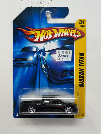 Hot Wheels Nissan Titan 1:64 Diecast V2