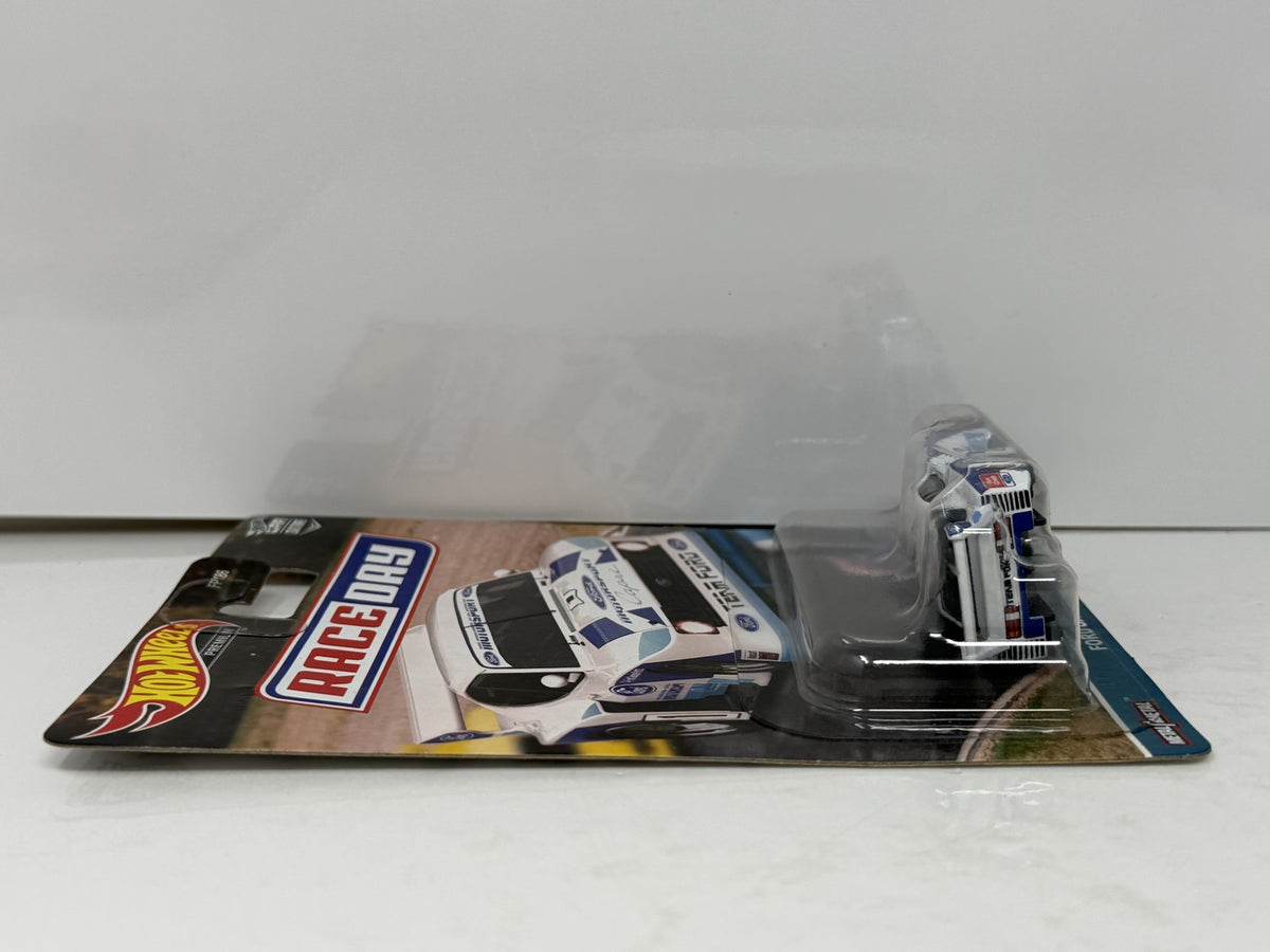 Hot Wheels Premium Race Day Ford Capri Gr.5 1:64 Diecast
