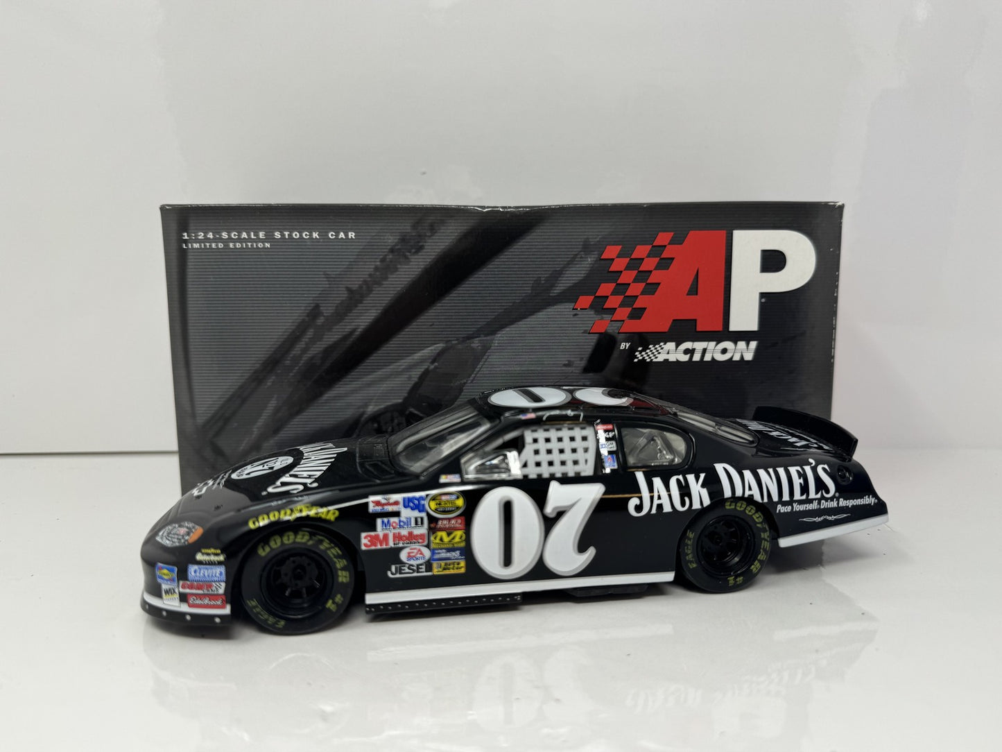 AP Action Nascar Dave Blaney #07 Jack Daniels Chevrolet Monte Carlo 1:24 Diecast