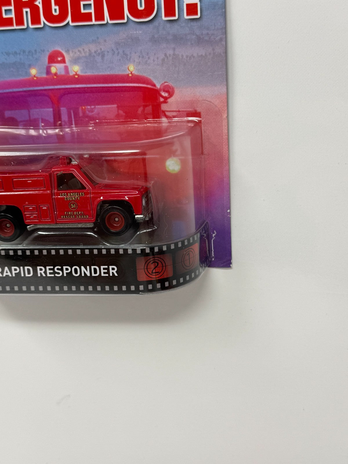 Hot Wheels Retro Entertainment Emergency! Rapid Responder 1:64 Diecast