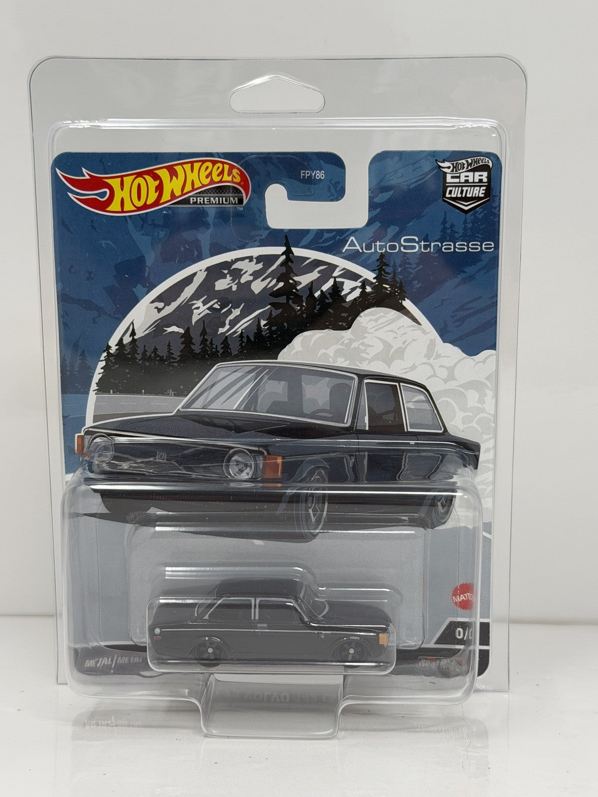 Hot Wheels Premium AutoStrasse 1973 Volvo 142 GL CHASE 0/5 1:64 Diecast