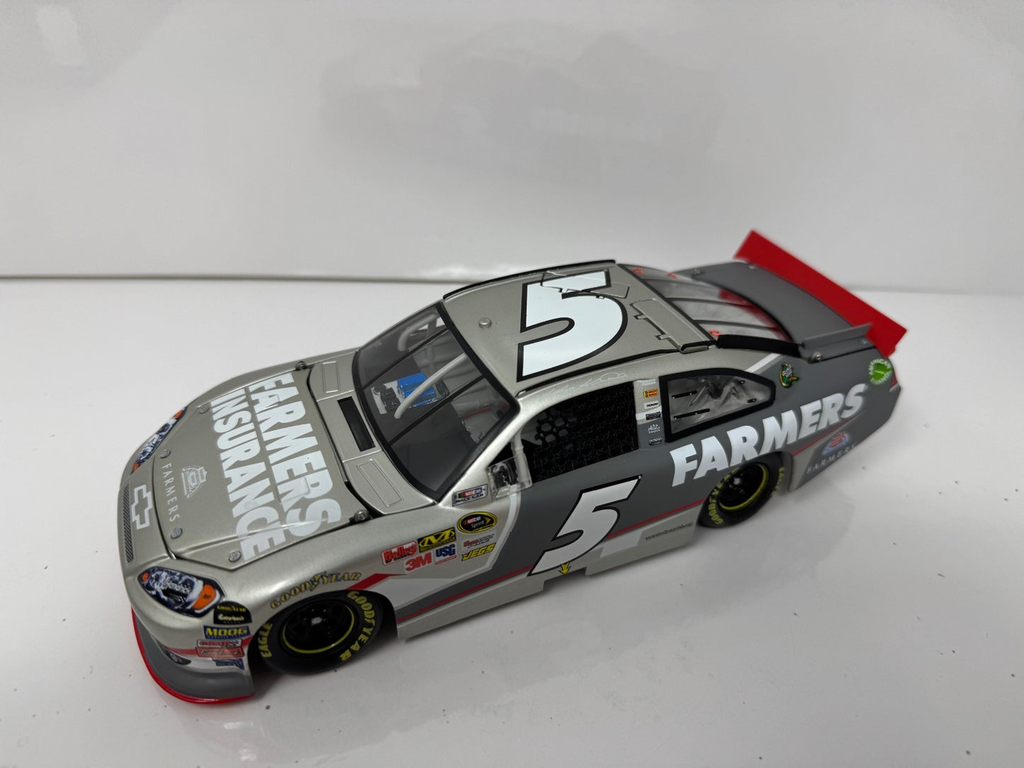 Lionel NASCAR Kasey Kahne #5 Farmers Insurance Frost 2012 Impala 1:24 Diecast