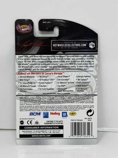 Hot Wheels Larry's Garage 1969 Chevrolet Camaro Blue 1:64 Diecast Real Riders