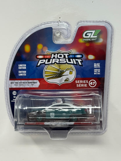 Greenlight Hot Pursuit 2014 Ford Taurus New York City Police Dept. 1:64 Diecast