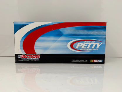 Action NASCAR Kasey Kahne #9 Budweiser Throwback 2010 Ford Fusion 1:24 Diecast