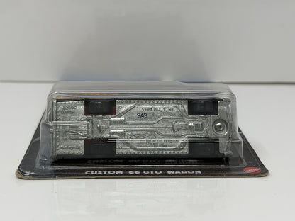 Hot Wheels Hot Wagons Custom 1966 GTO Wagon 1:64 Diecast
