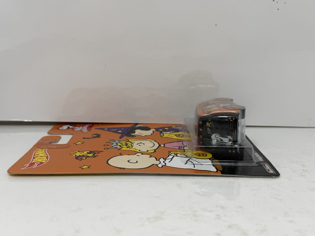 Hot Wheels Peanuts Quick D-Livery 1:64 Diecast Real Riders