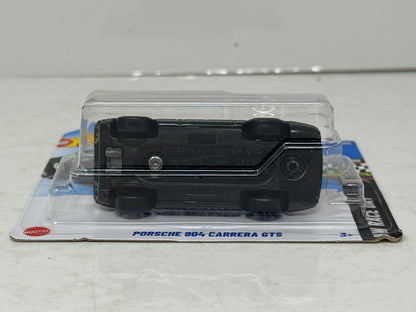 Hot Wheels Race Day Porsche 904 Carrera GTS 1:64 Diecast Short Card