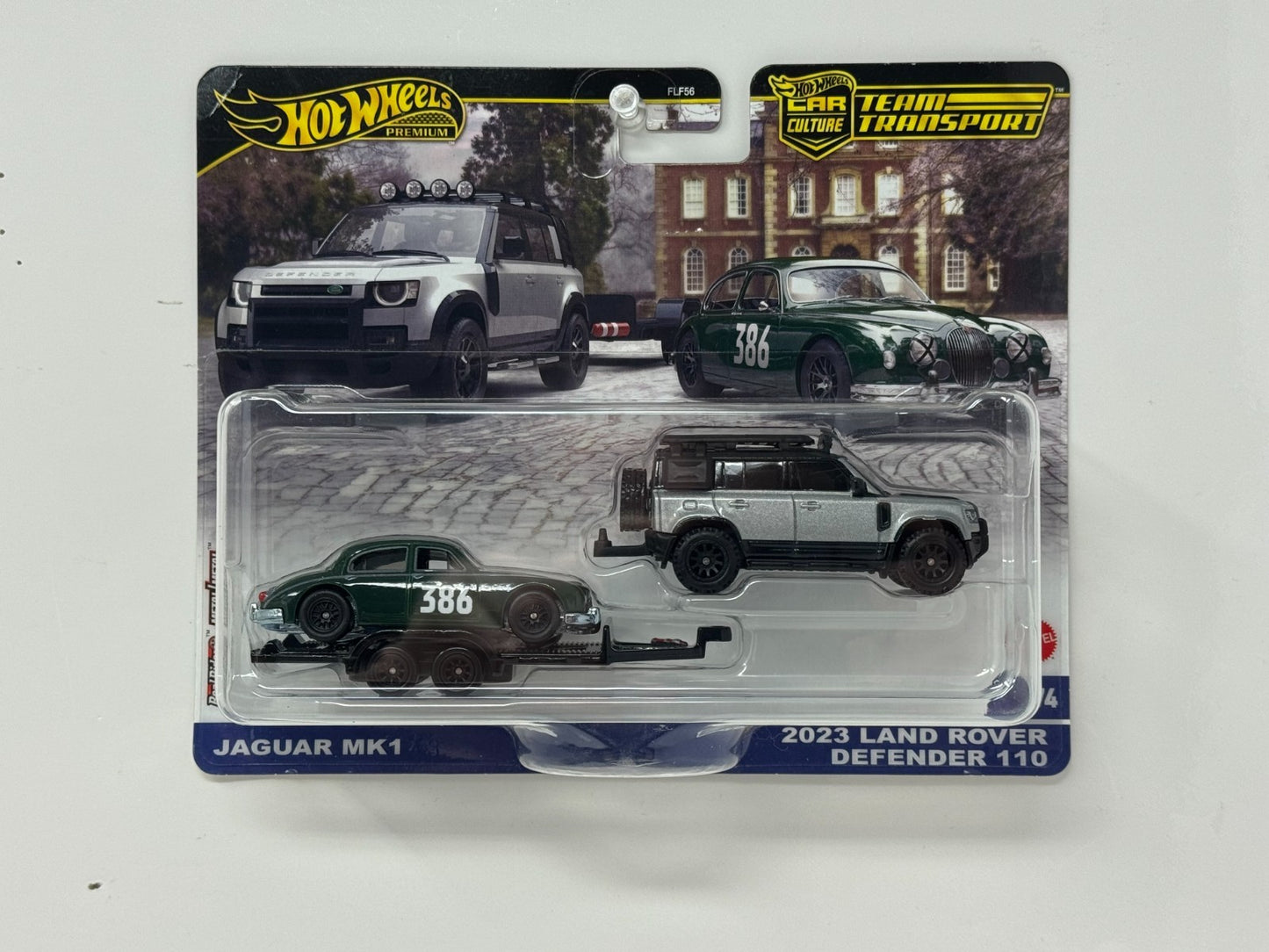 Hot Wheels Premium Team Transport #74 Jaguar & Land Rover Defender 1:64 Diecast