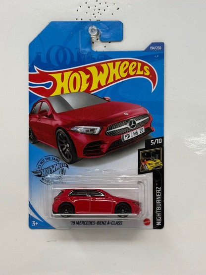 Hot Wheels Nightburnerz 2019 Mercedes-Benz A-Class 1:64 Diecast Red