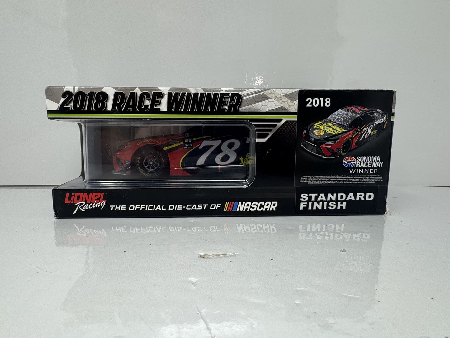 Lionel NASCAR Martin Truex Jr. #78 5-Hour Energy Sonoma Raced Win 1:24 Diecast