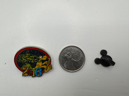 WDW Disney 2016 Dated Starter Lanyard Pluto Trading Pin DC2S12