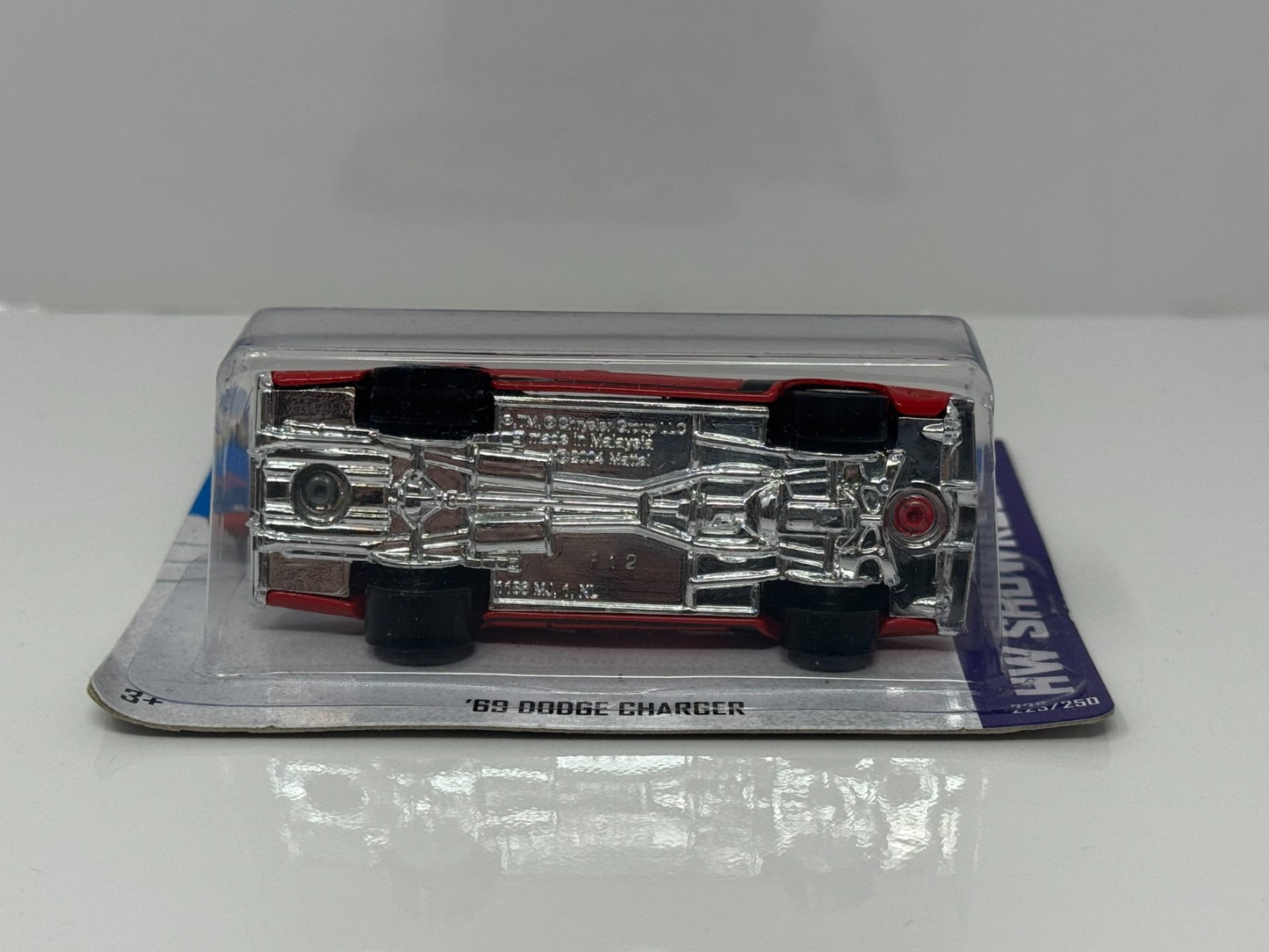 Hot Wheels Showroom 1969 Dodge Charger 1:64 Diecast Short Card Red