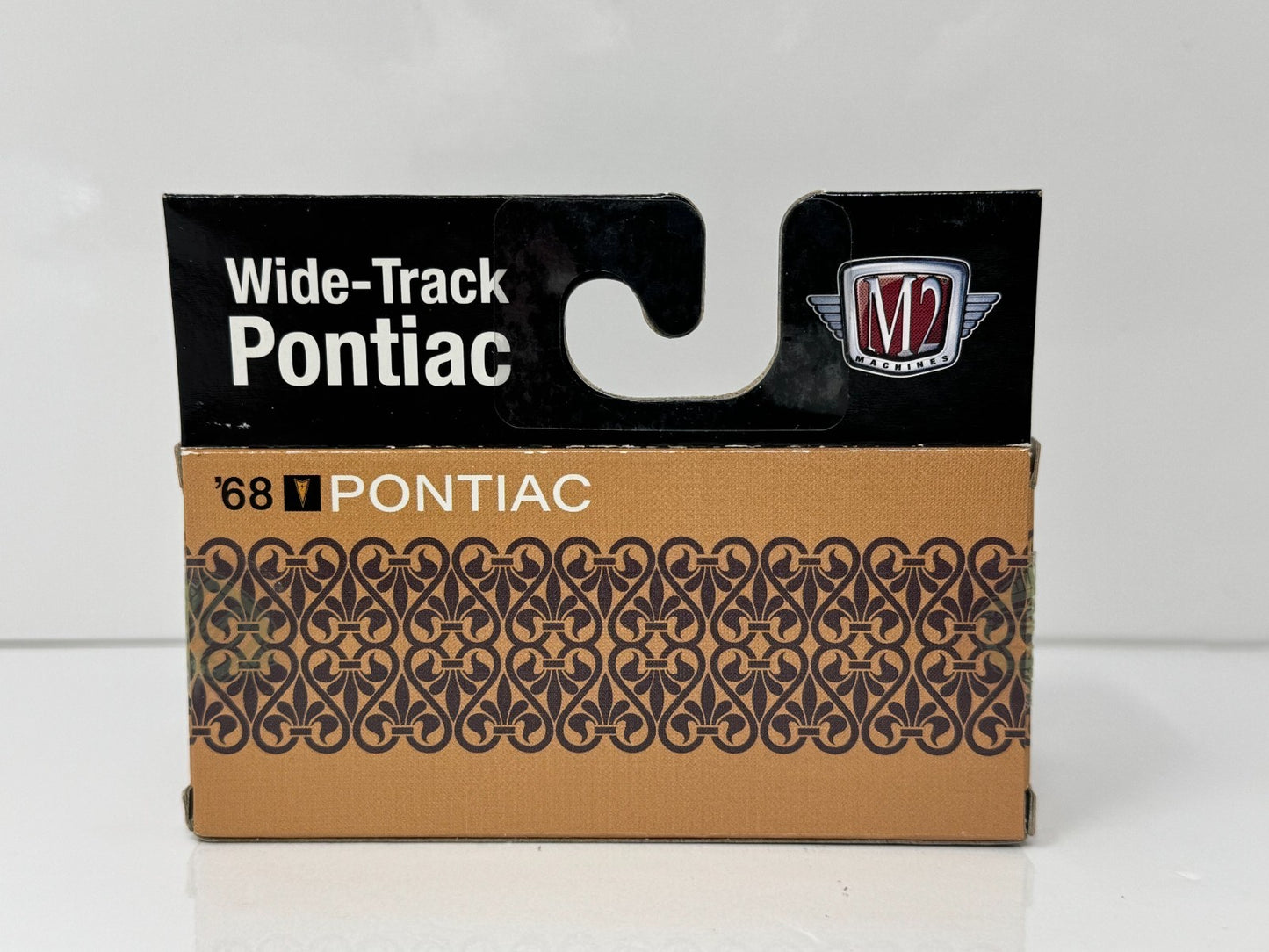 M2 Machines Pontiac 1968 Pontiac Firebird 400 H.O. 1:64 Diecast