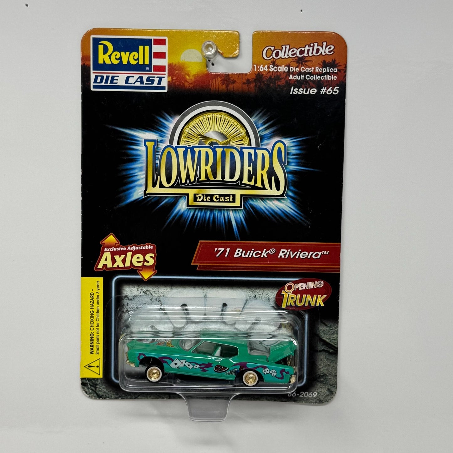 Revell Lowriders 1971 Buick Riviera 1:64 Diecast