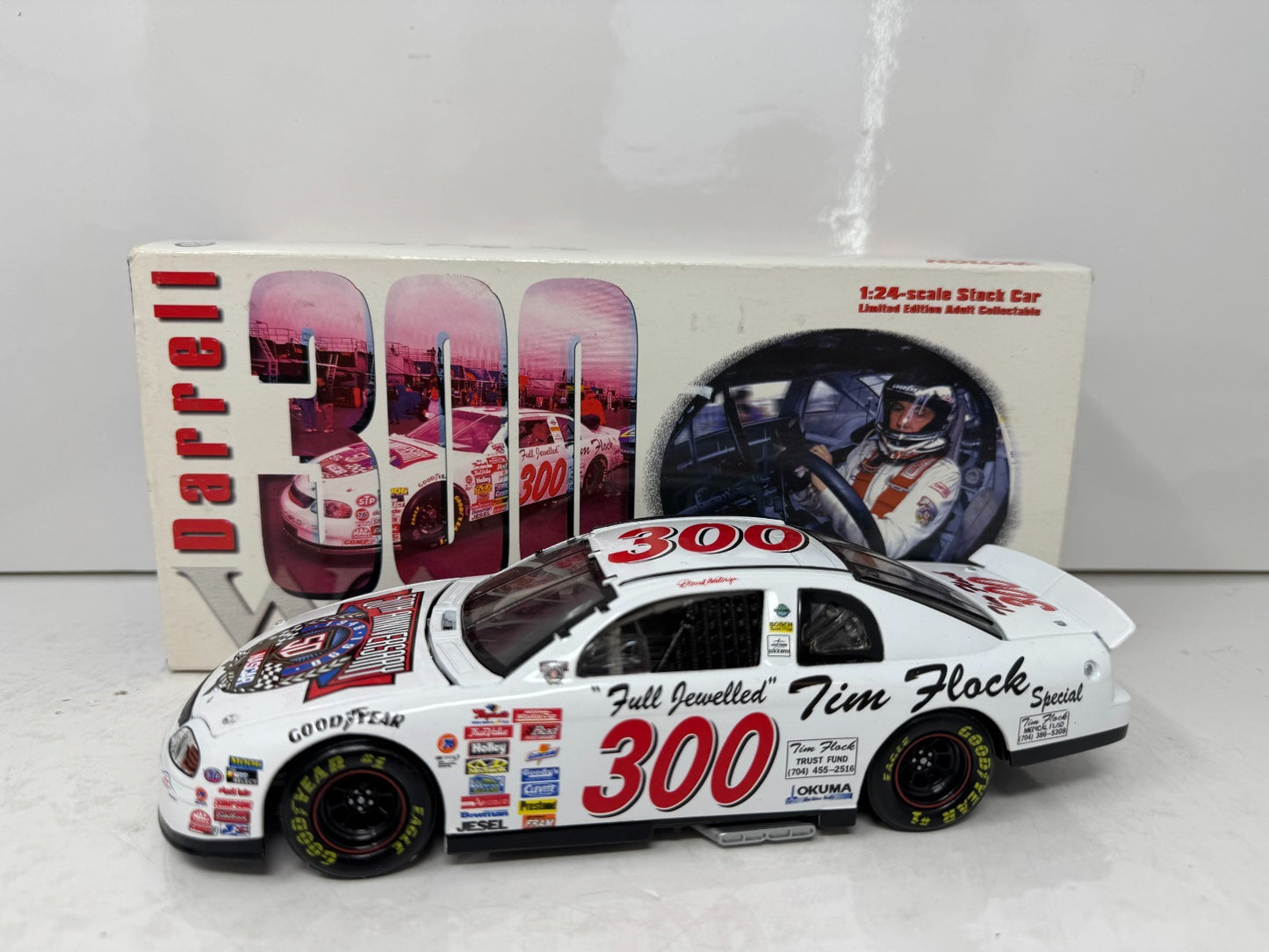 Action Nascar #300 Darrell Waltrip Tim Flock 1998 Chevy Monte Carlo 1:24 Diecast