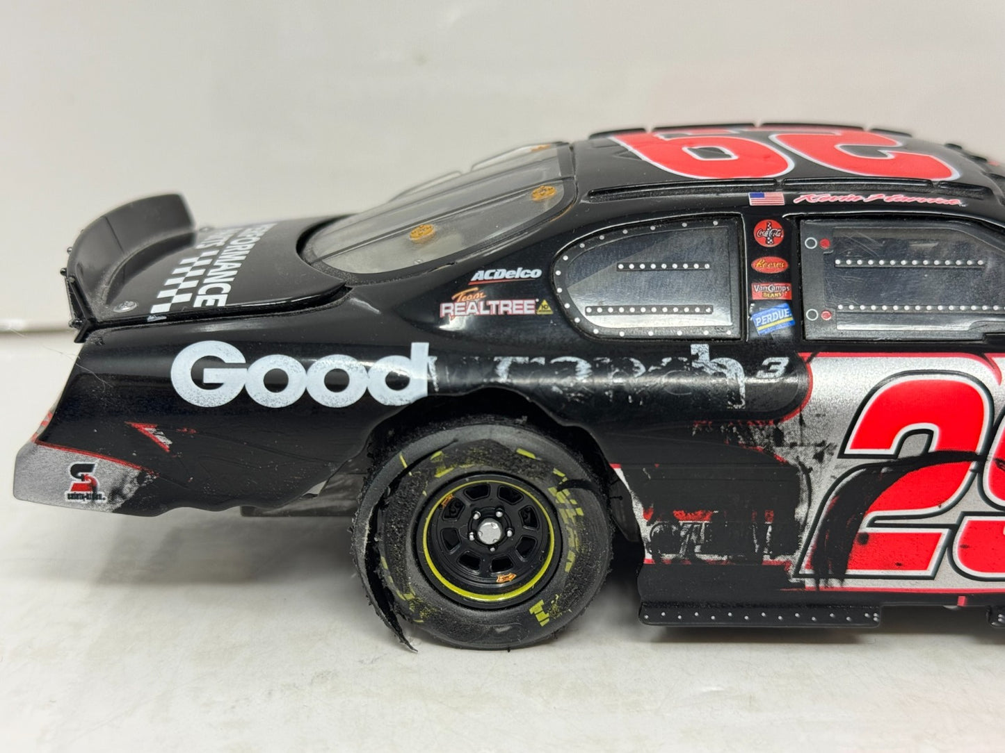 Action Nascar #29 Kevin Harvick GM Goodwrench Victory Burn-out 2003 1:24 Diecast