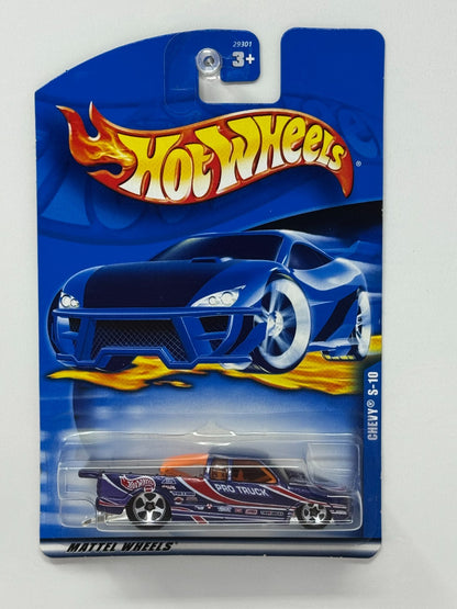 Hot Wheels Chevy S10 Pro Truck 1:64 Diecast