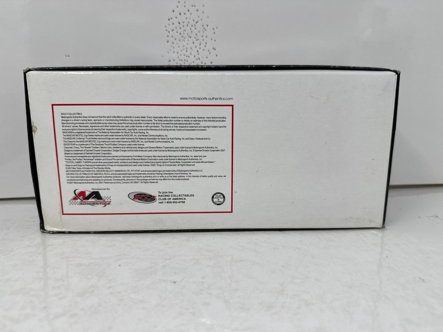 Motorsports Authentics #12 Ryan Newman Mobil 1 2007 Charger 1:24 Diecast