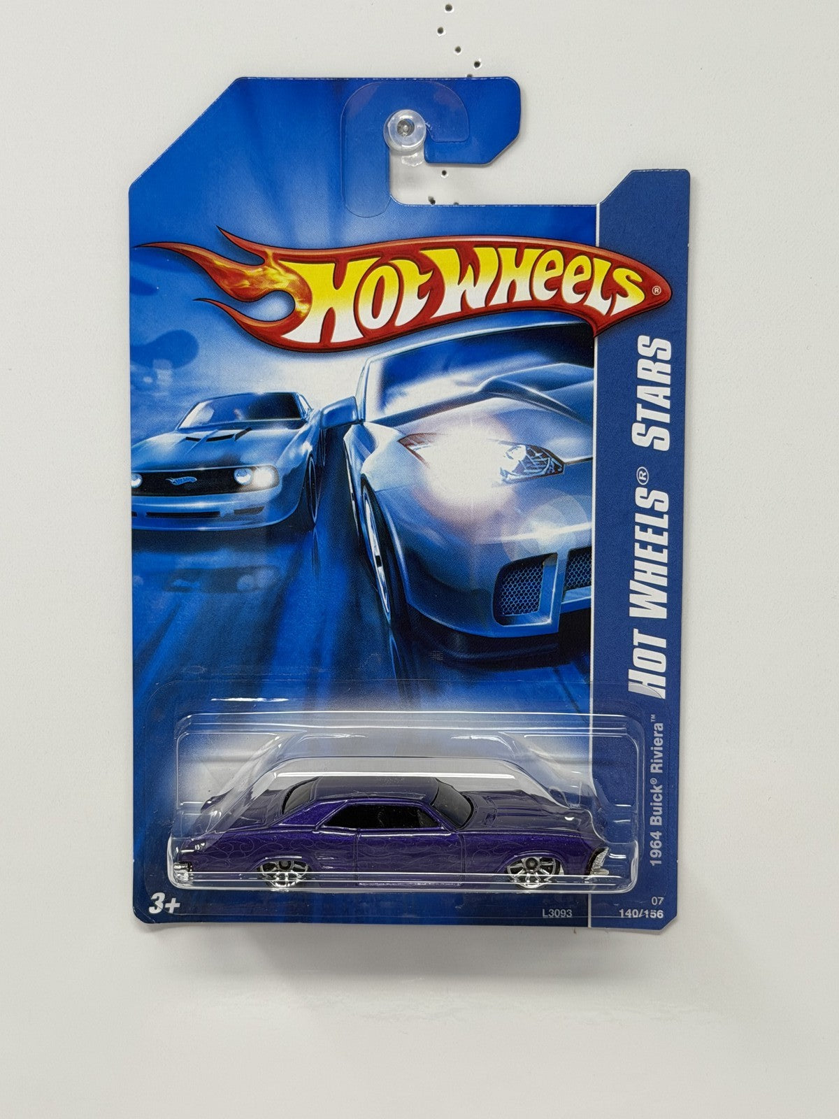 Hot Wheels Hot Wheels Stars 1964 Buick Riviera 1:64 Diecast Purple