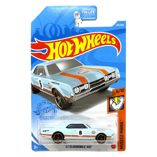 Hot Wheels Muscle Mania 1967 Oldsmobile 442 1:64 Diecast Gulf U.S. Card