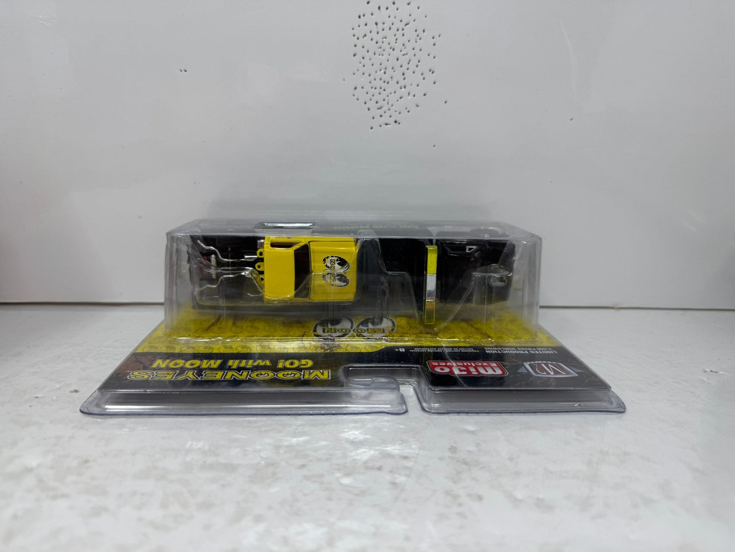 M2 Machines Mooneyes Chevy C60 Truck & 1976 GMC Sierra Grande 1:64 Diecast