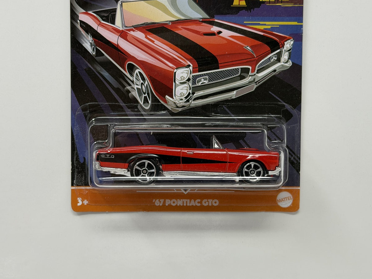 Hot Wheels Convertible Series 1967 Pontiac GTO 1:64 Diecast Red
