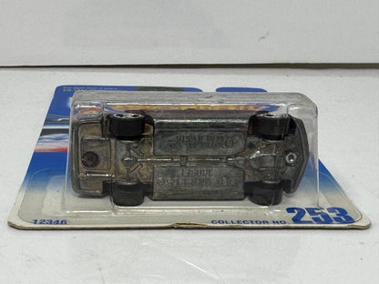 Hot Wheels Mercedes 380 SEL 1:64 Diecast V2