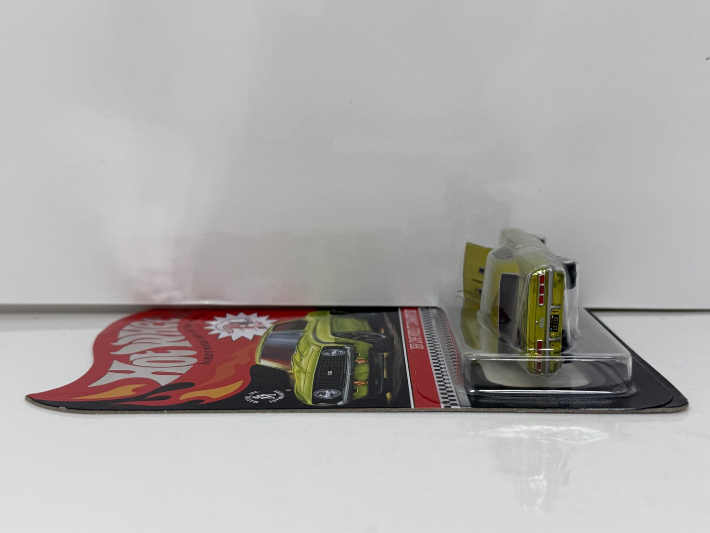 Hot Wheels RLC Red Line Club 1969 Chevrolet Camaro SS 1:64 Diecast 26032/30000