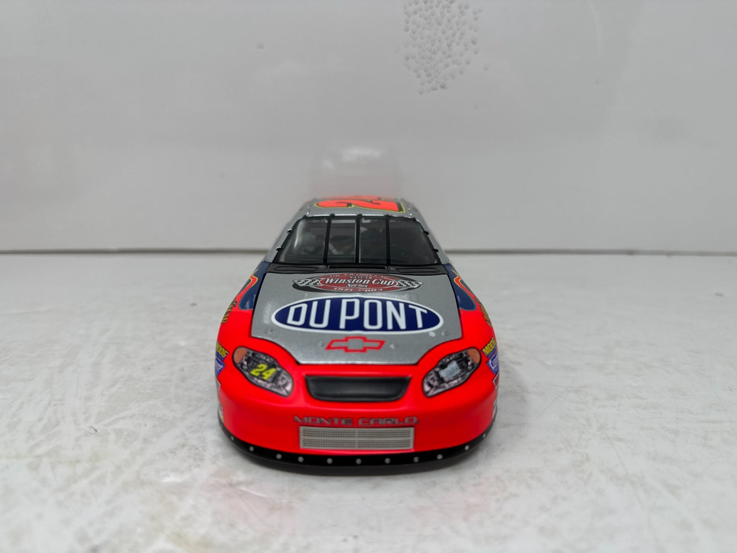 Action Nascar #24 Jeff Gordon Dupont Victory Lap 2003 Monte Carlo 1:24 Diecast