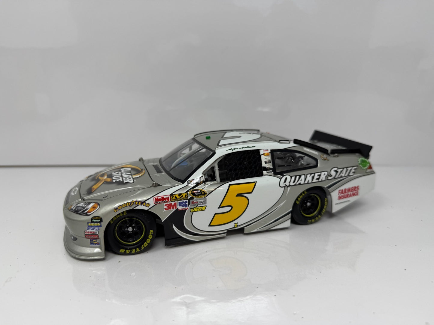 Lionel NASCAR Kasey Kahne #5 Quaker State Frost 2012 Chevy Impala 1:24 Diecast